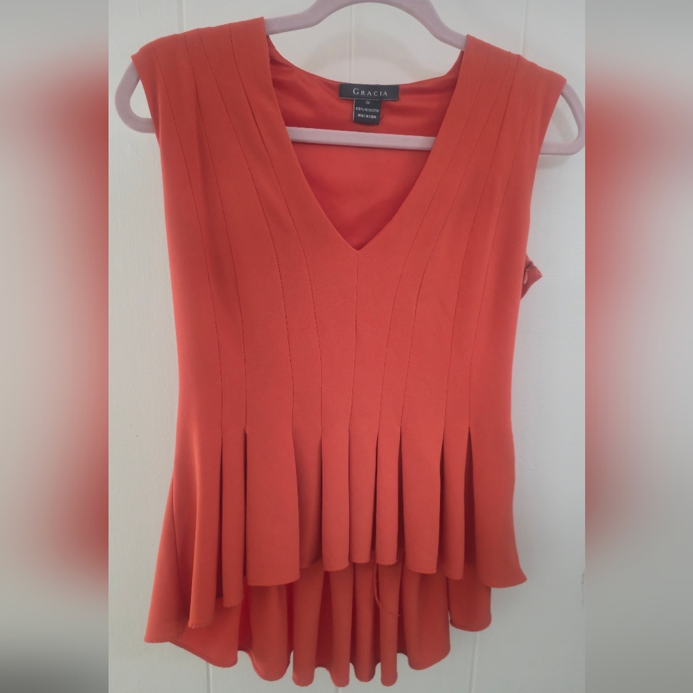 Gracia Orange Pleated Peplum Sleeveless Top Medium